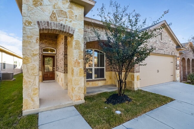 Building Photo - 654 Sea Eagle