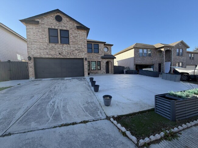 Foto del edificio - 6410 Mineral Bay