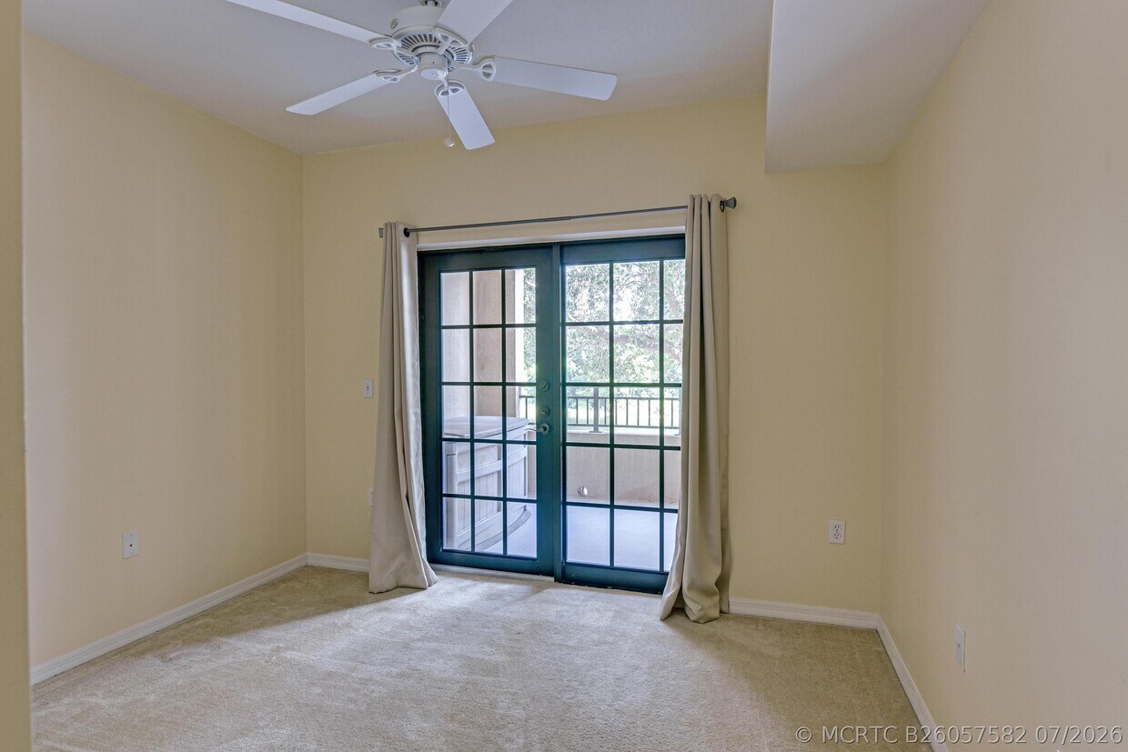 Foto del edificio - 4907 Midtown Ln
