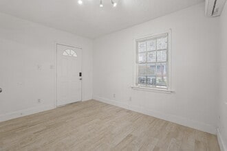 Building Photo - 1415 Church St