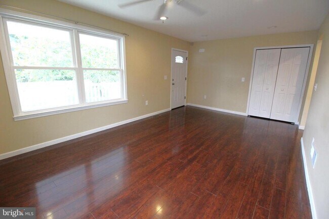 Building Photo - 475 Boyds Corner Rd