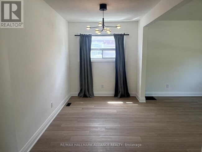 Building Photo - 29 Savona Dr