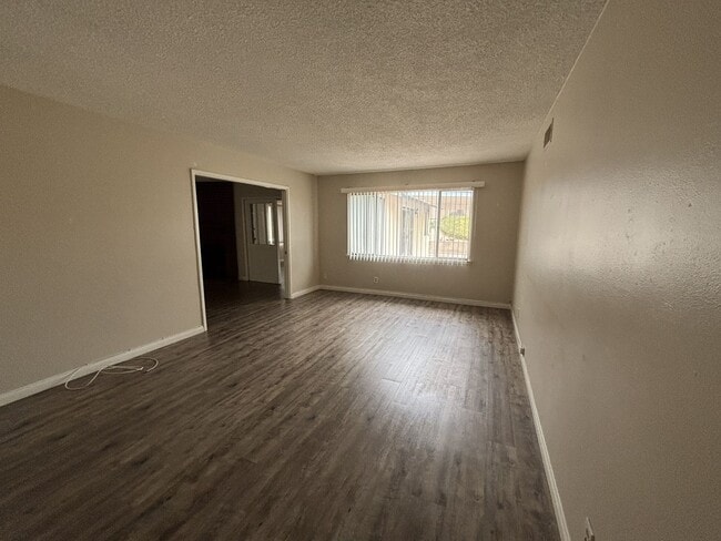 Building Photo - 12704 Grayling Ave