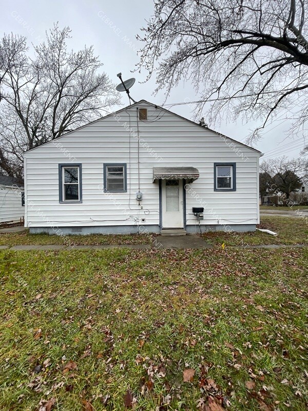 Building Photo - 968 Salisbury Ave