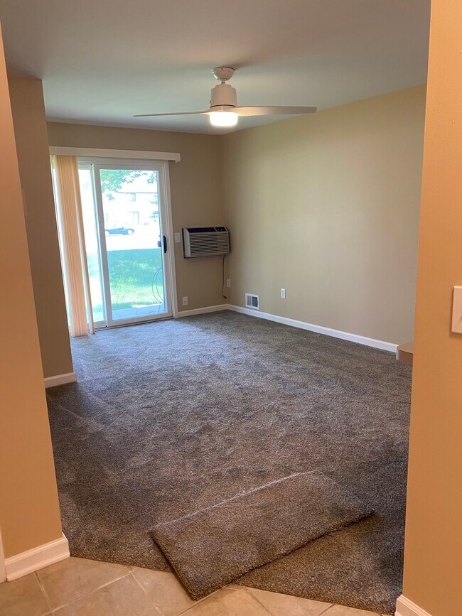 31803 Nardelli Ln Unit 0, Roseville, MI 48066 Condo for Rent in Roseville, MI