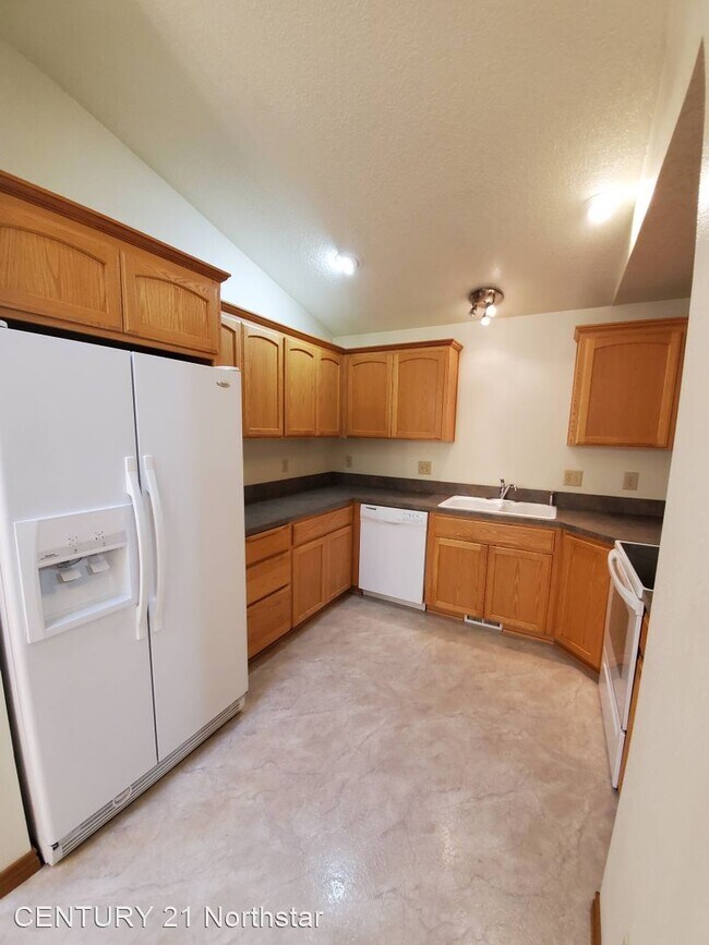 Building Photo - 2 br, 2 bath House - 7825 SW 28th Ave
