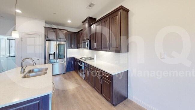 Foto del edificio - 2232 Southwick Dr