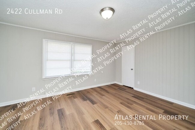 Foto del edificio - 2422 Cullman Rd