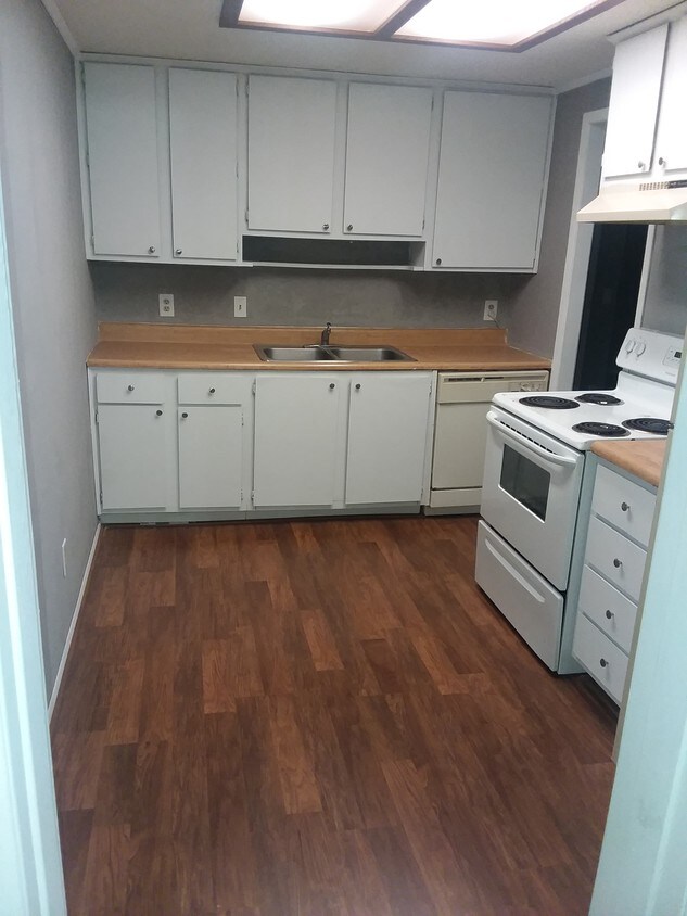 Foto del edificio - Konigsburg Red Deer, LLC