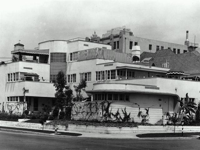 Building Photo - 853-855 S Hobart Blvd