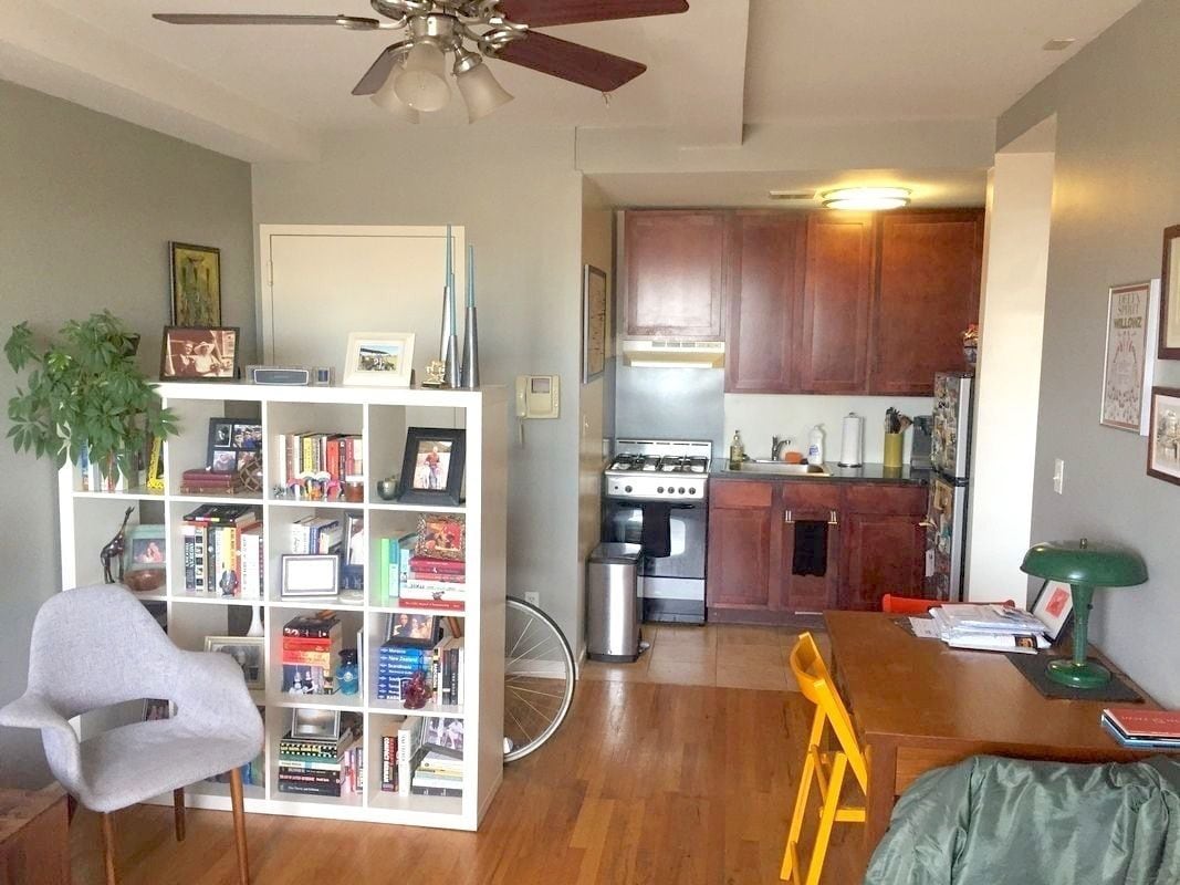Primary Photo - 258 Bushwick Ave