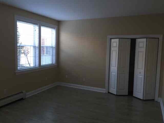 Closet Bedroom 1 - 30 Ledgewood Dr