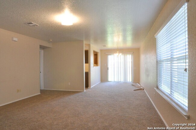 Building Photo - 10015 Bermuda Palm