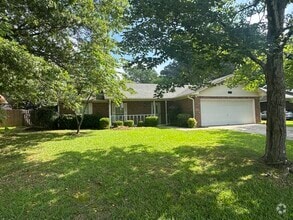 Building Photo - 1309 Kim Ln SE