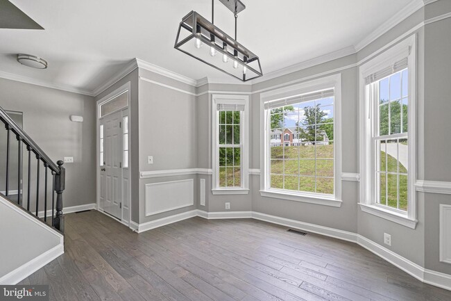 Building Photo - 1525 Walters Ln