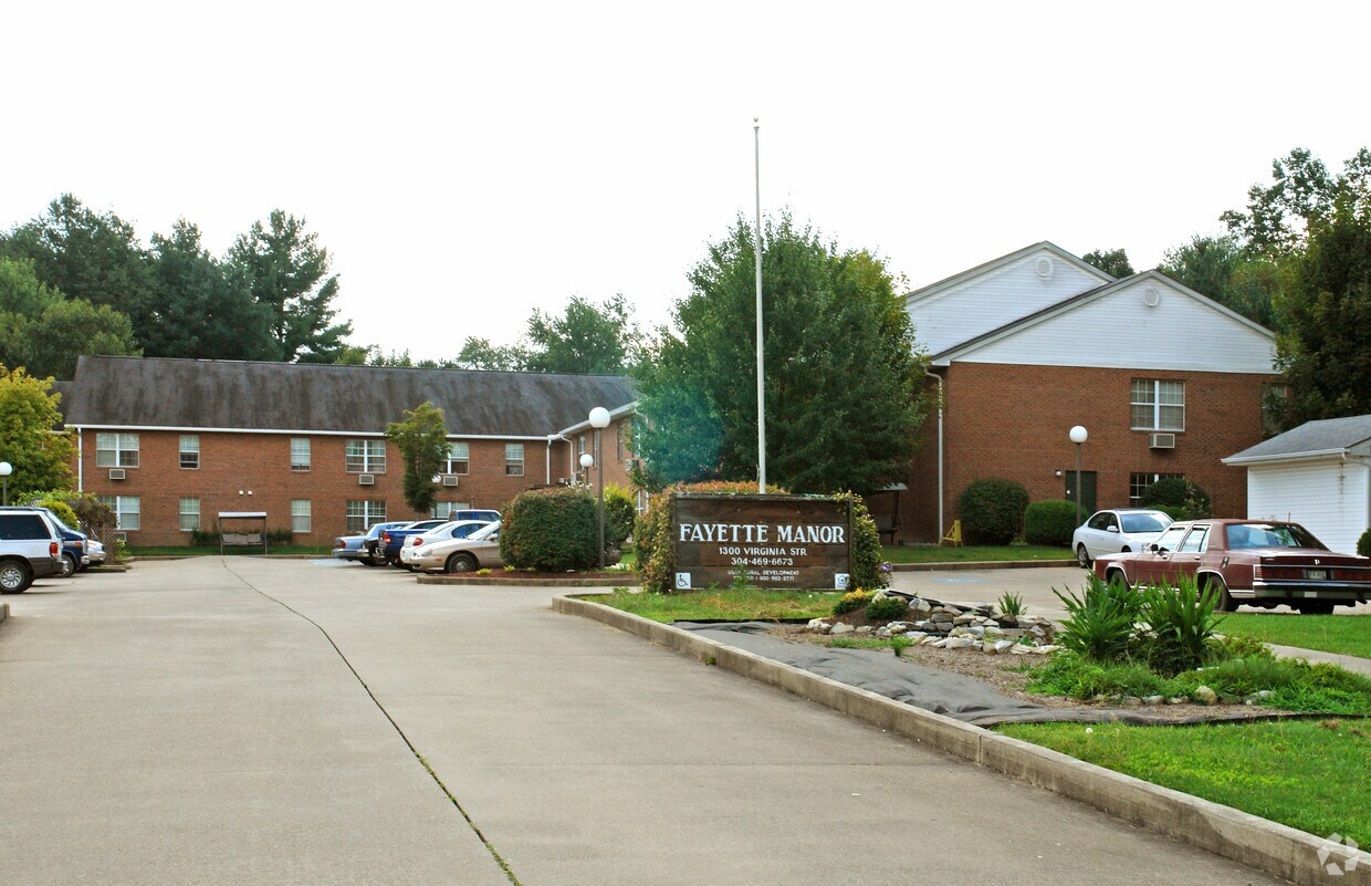 Primary Photo - Fayette Manor Apartments