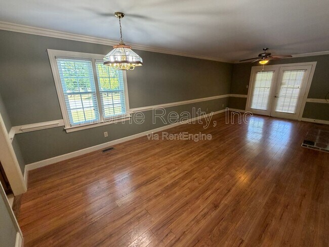 Foto del edificio - 300 Windermere Cir