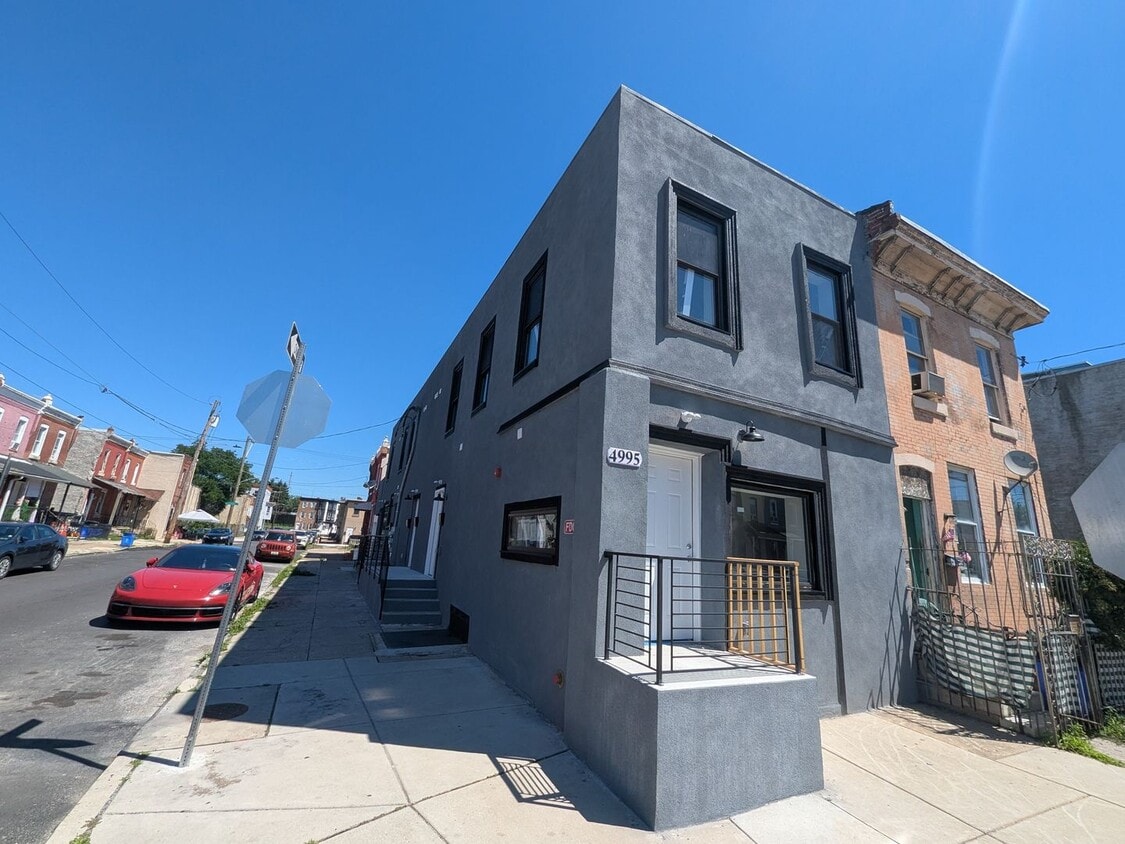Photo - 4995 W. Thompson St.