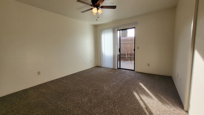 Building Photo - 8601 Lyn River Ct