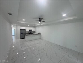 Building Photo - 727 Gordon Ave S