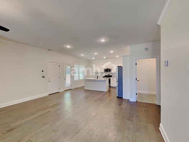 Foto del edificio - 4130 Vineyard Dr E