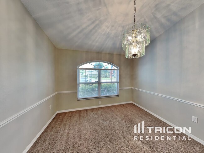Foto del edificio - 2802 56th Ave Cir E