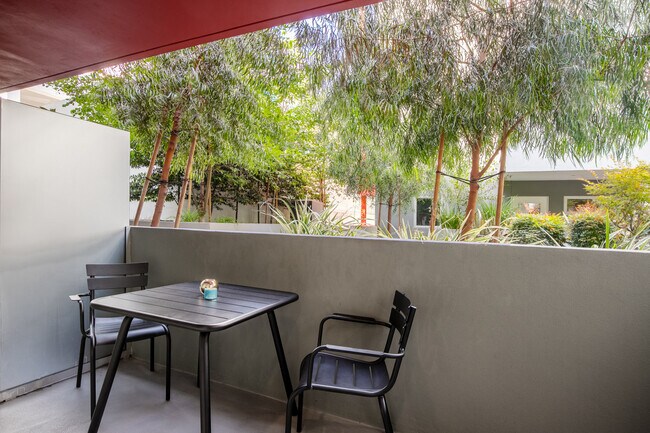 Foto del edificio - Harlow, 9901 Washington Blvd