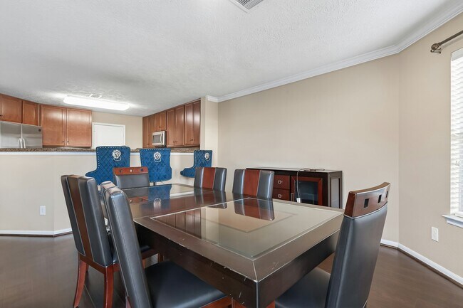 Building Photo - 18110 Rexine Ln