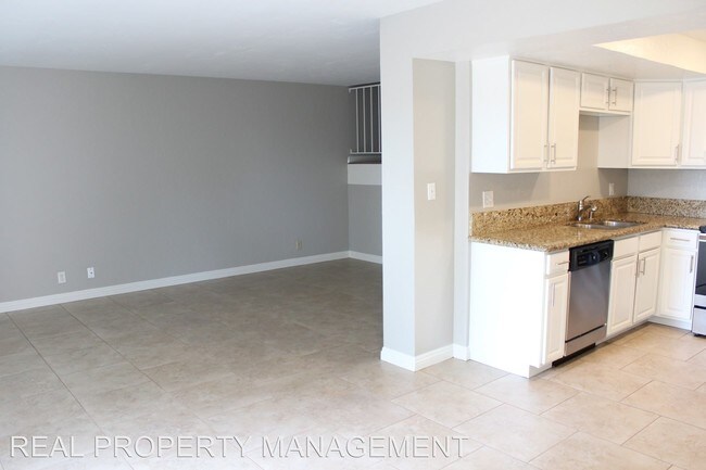 Building Photo - 2 br, 1.5 bath House - 684 ASCOT DRIVE