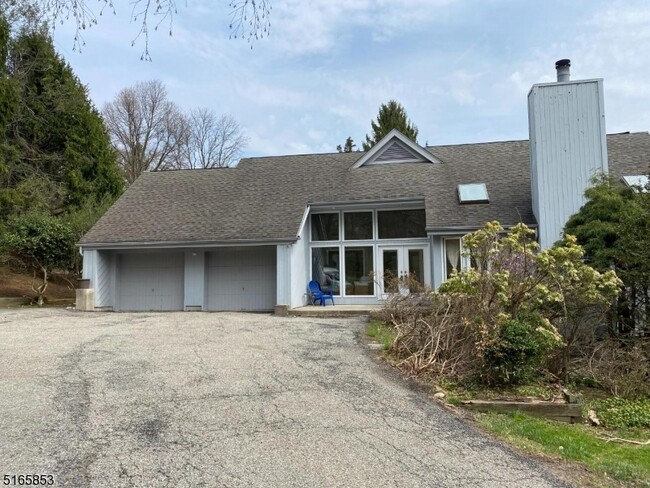 Building Photo - 35 Stony Brook Rd
