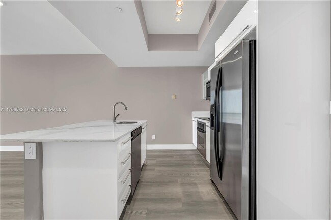 Building Photo - 888 Biscayne Blvd