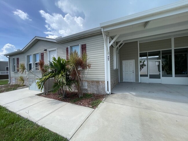 Building Photo - Nice 3 Bedroom 2 Bath Home Built in 2021 A...