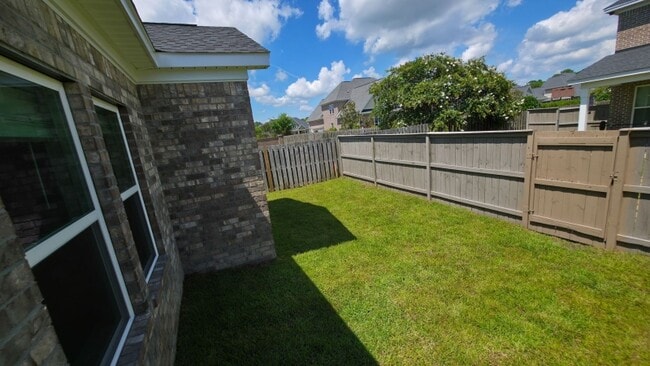 Building Photo - 3218 Benvill Ct