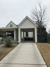 Building Photo - 2212 Iva Ln