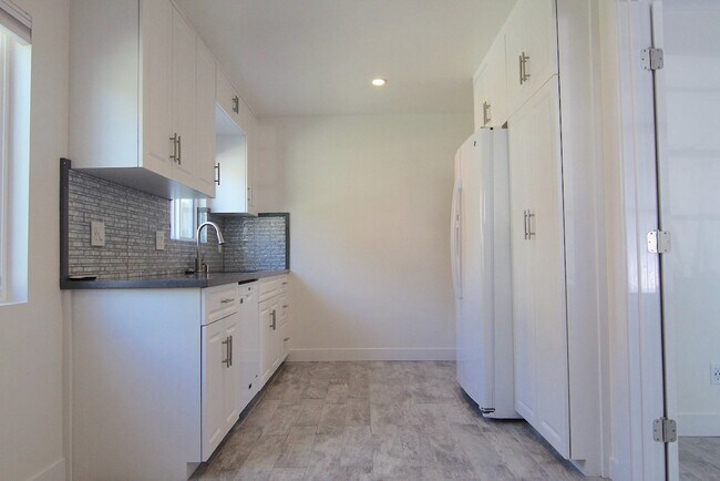 Foto del edificio - 834 Pearl St