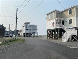 Foto del edificio - 16 Gunrock Ave