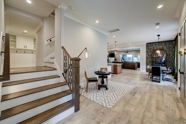 Foto del edificio - 1322 Caywood Ln