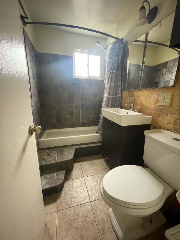 Foto del edificio - 3722 Conrad Ave