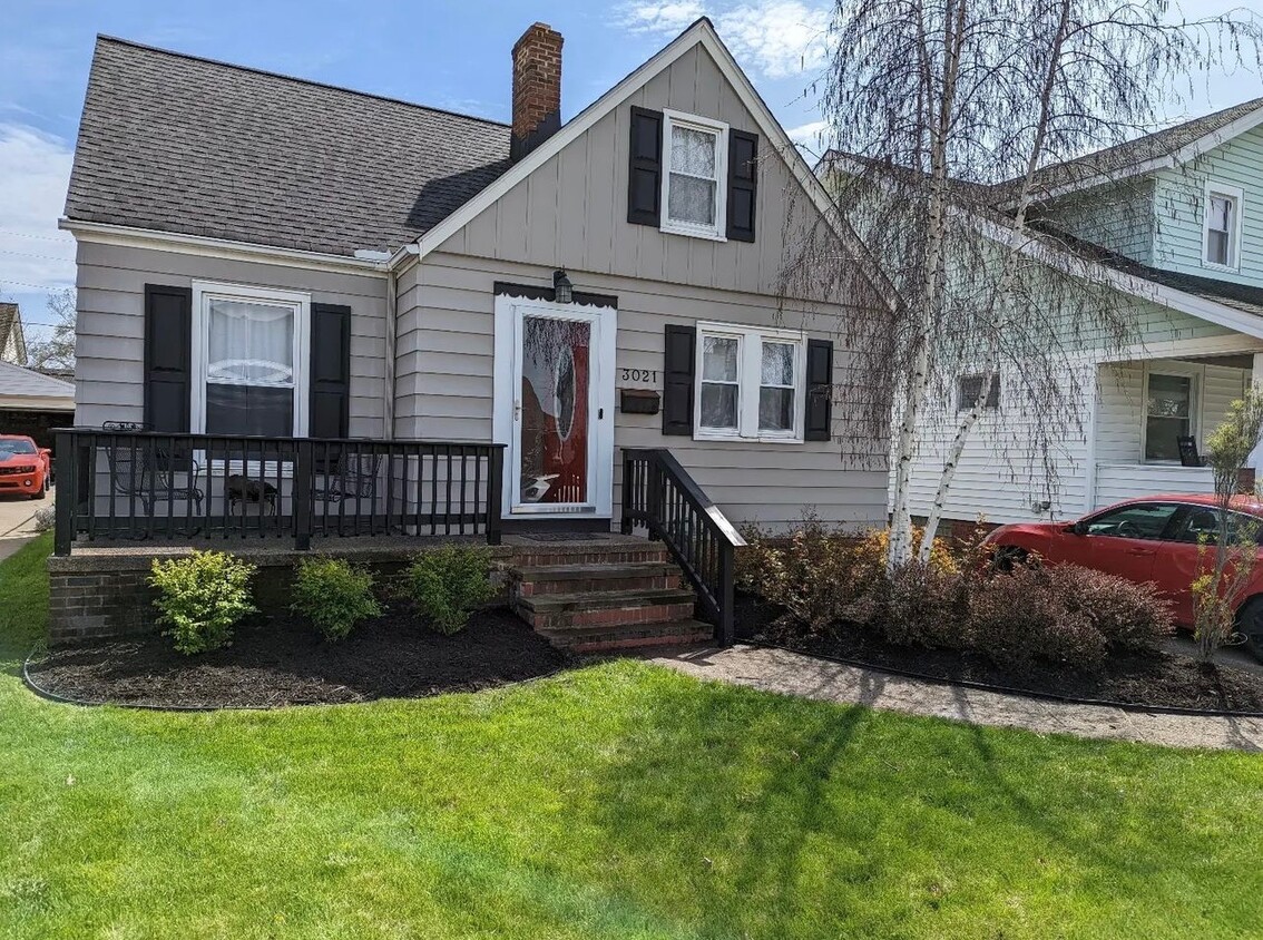 Primary Photo - 3021 Tuxedo Ave