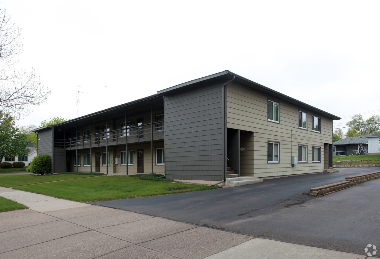 Primary Photo - 906 Barland St