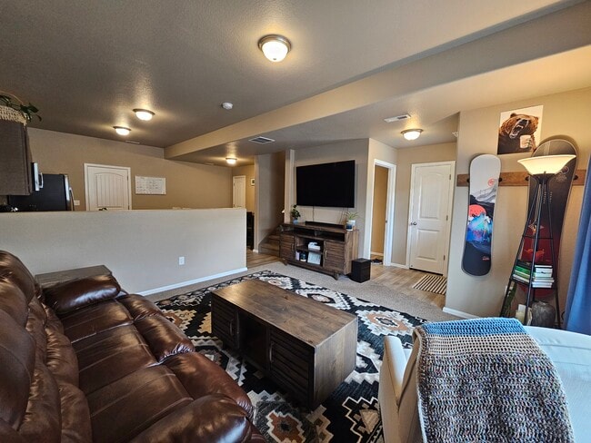 Building Photo - 7673 Jack Pine Grv