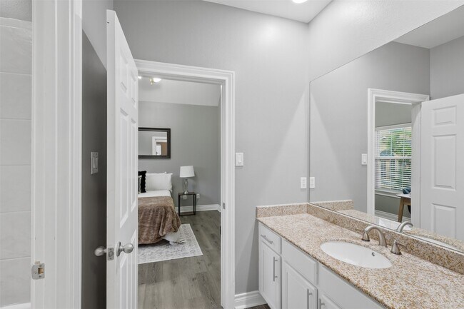 Foto del edificio - 9003 Bayview Cove Dr
