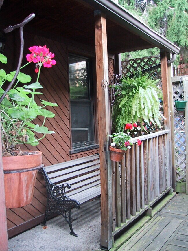 5884 Ellsworth Ave, Pittsburgh, PA 15232 House Rental in Pittsburgh