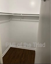 Building Photo - 1600 Oak Croft St