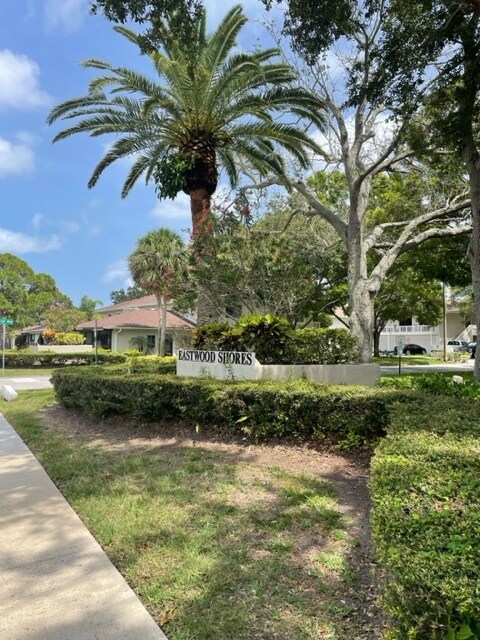 Foto del edificio - 2935 Bough Ave