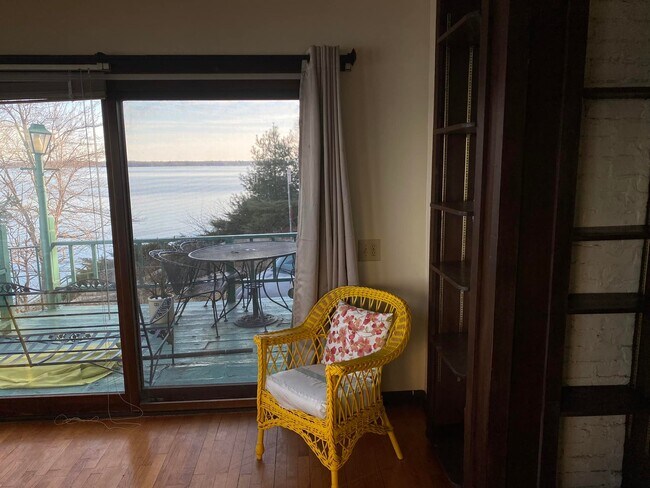 Foto del edificio - 1001 Rutledge Ct