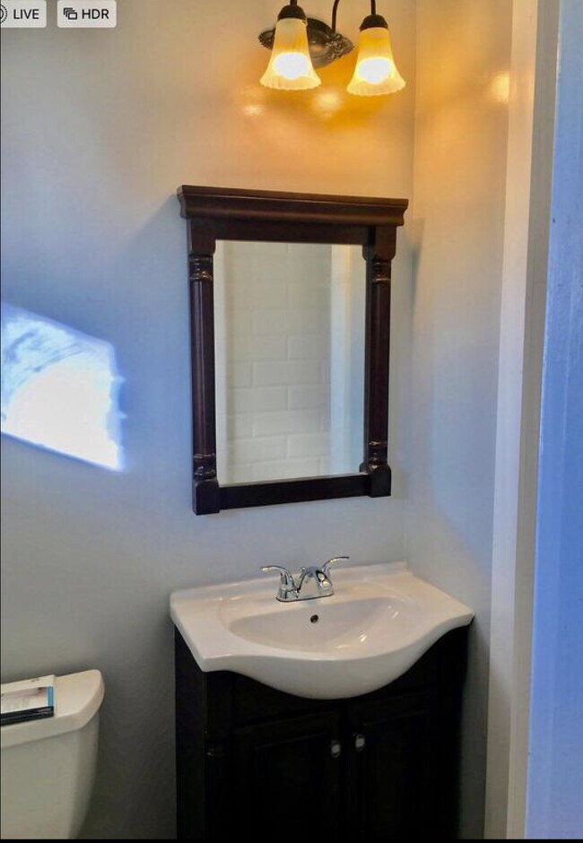 Foto del edificio - 6474 Big Ridge Rd