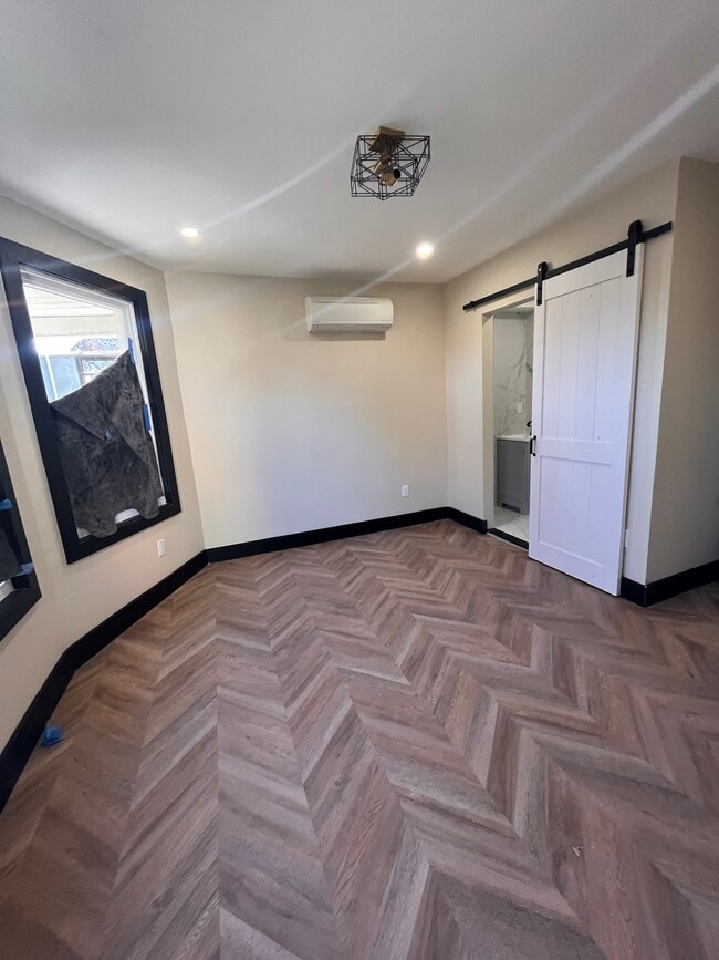 Unit 1 - 283 Monticello Ave