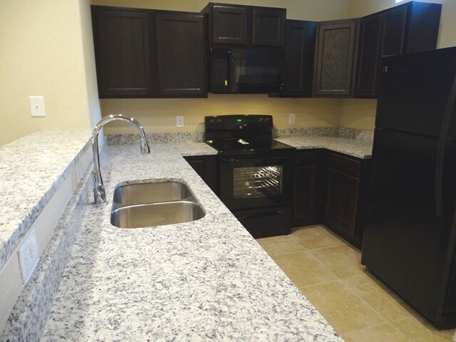 Building Photo - 6650 Mia Way #101, San Antonio, TX. 78233