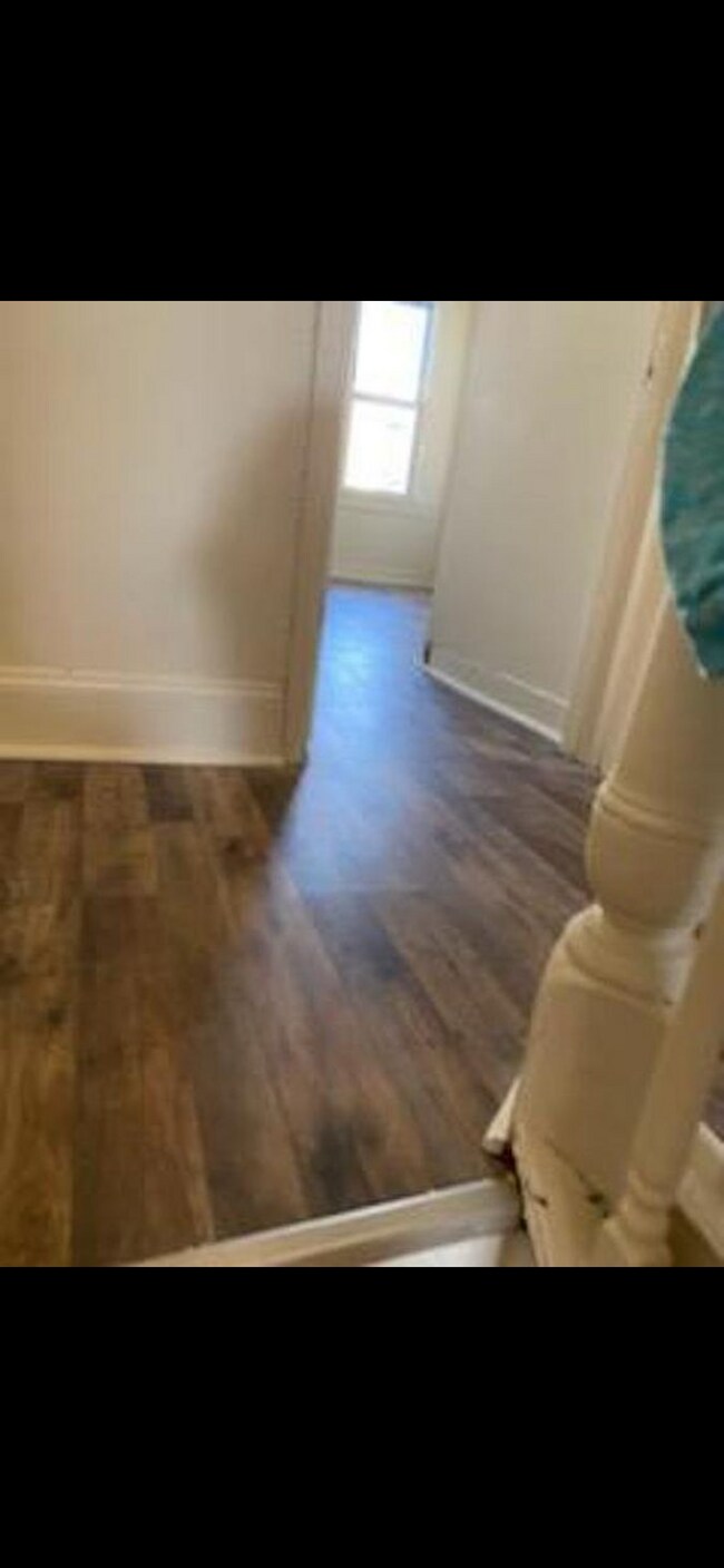 Foto del edificio - 2104 Cliftwood Ave